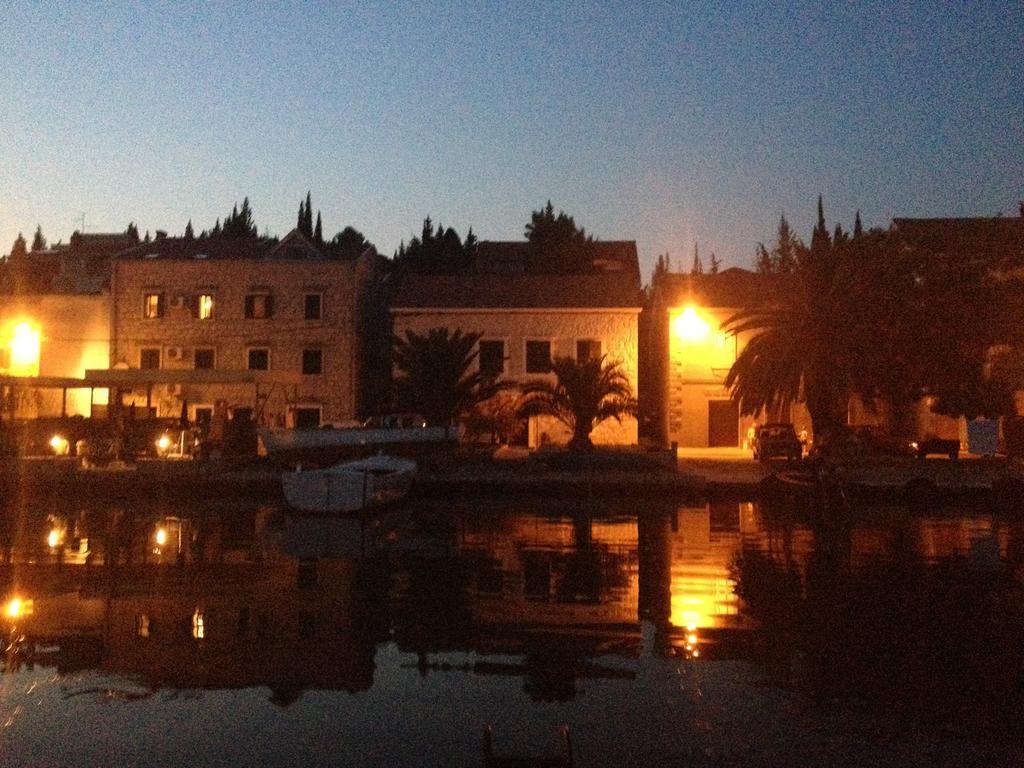 Apartments Petar Blace Εξωτερικό φωτογραφία